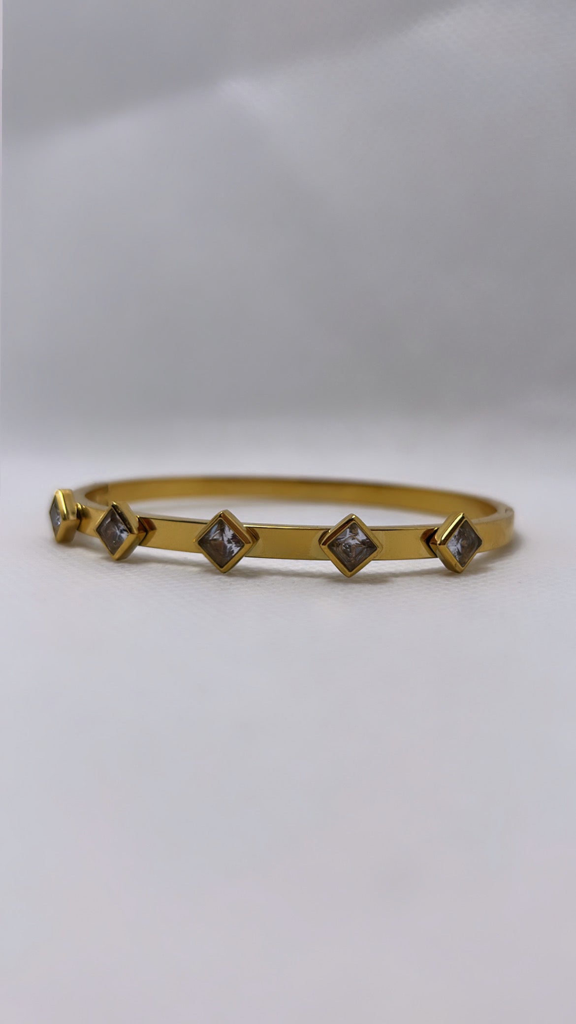 Lottie Bangle