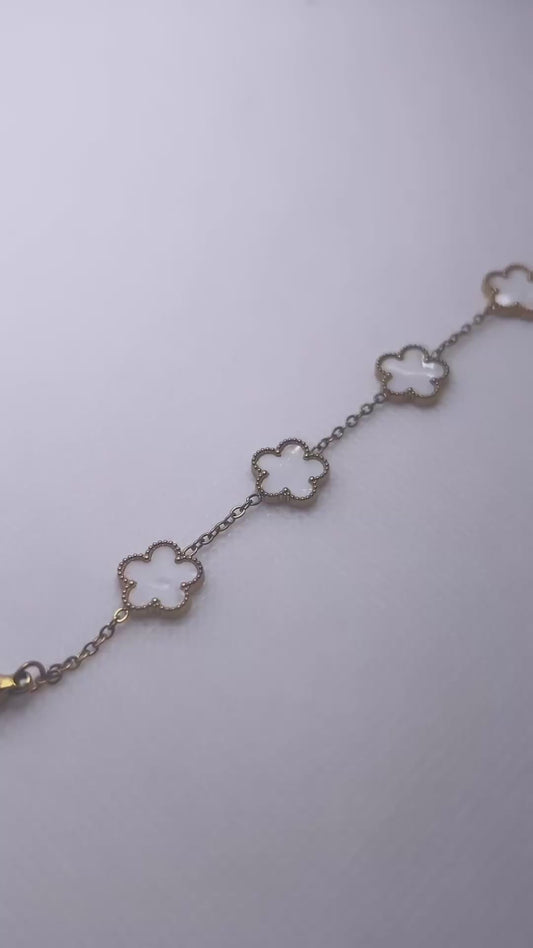 Daisy Clover Bracelet